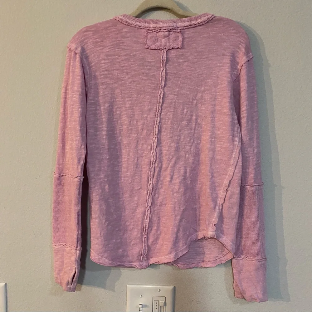 Free People Henley Top Phoebe Medium Pink Thumb Holes Knit - Picture 3 of 8